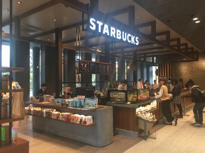 　　　　☆　　　世界的有名な奈良バージョンカフェ　　　☆