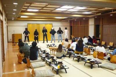 　　　☆　　　まもなく、余興始ります　　　☆